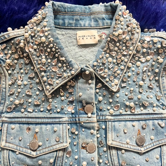 New! Alice & Olivia Nelson Crystal & Pearl Embellished Denim Jacket - Picture 8 of 12